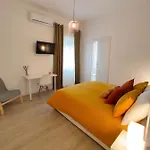 Ognina Flat GrotteBianche